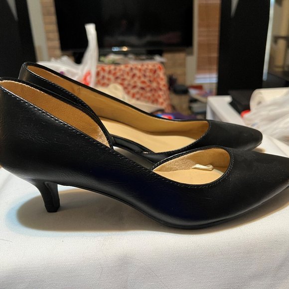 Life Stride Black Heels - Picture 2 of 3